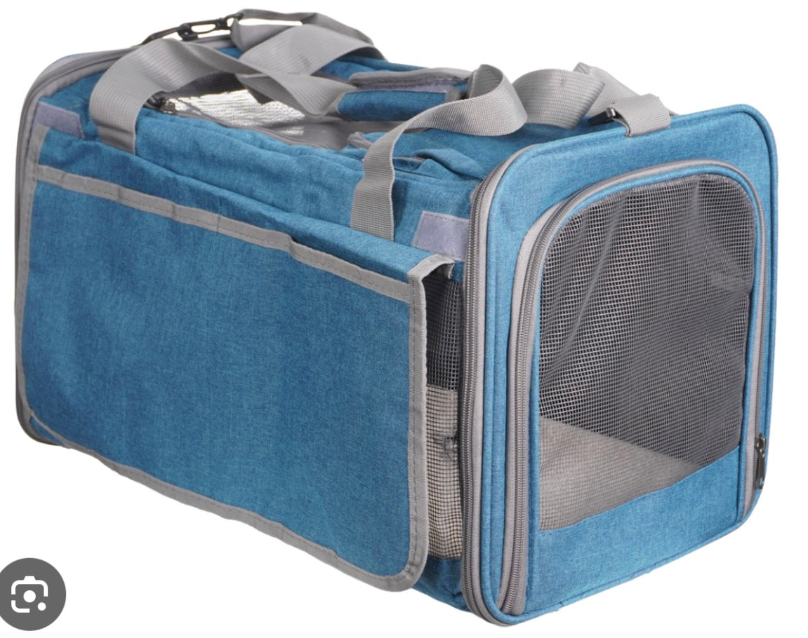 Gapzer Pet Carrier 18.1 x 11.8 x 11.8 In (LxWxH) Holds pets up to 20 lbs